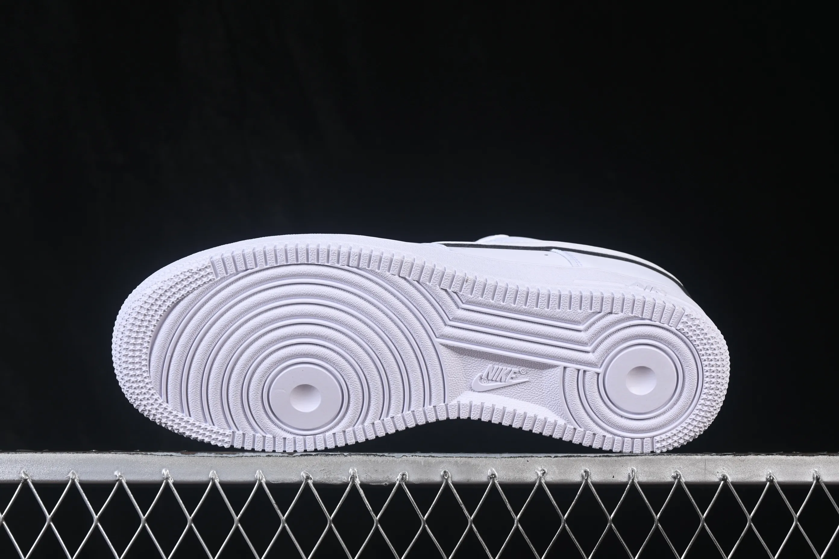 All categories Nk Air Force 1 Air Force series Nk Air Force 1 Low Air Force low-top Nike Air Force 1'07 Low Air Force 1 low-top casual sneakers IO4226-100